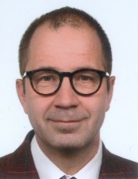 Vergrösserte Ansicht: Porträtfoto von Dr. Ralf Weinekötter